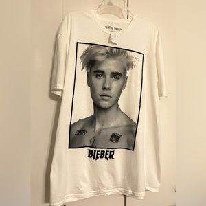Justin Bieber t-shirt with tags , black and white- Size XL